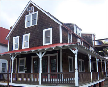 The Grinnell Inn